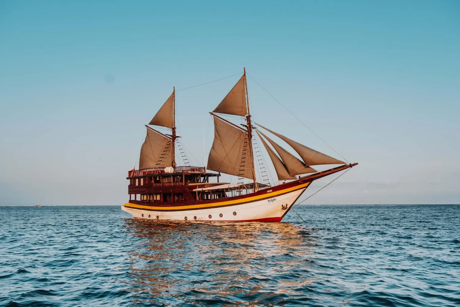 Behike, Kapal Luxury (foto 1)