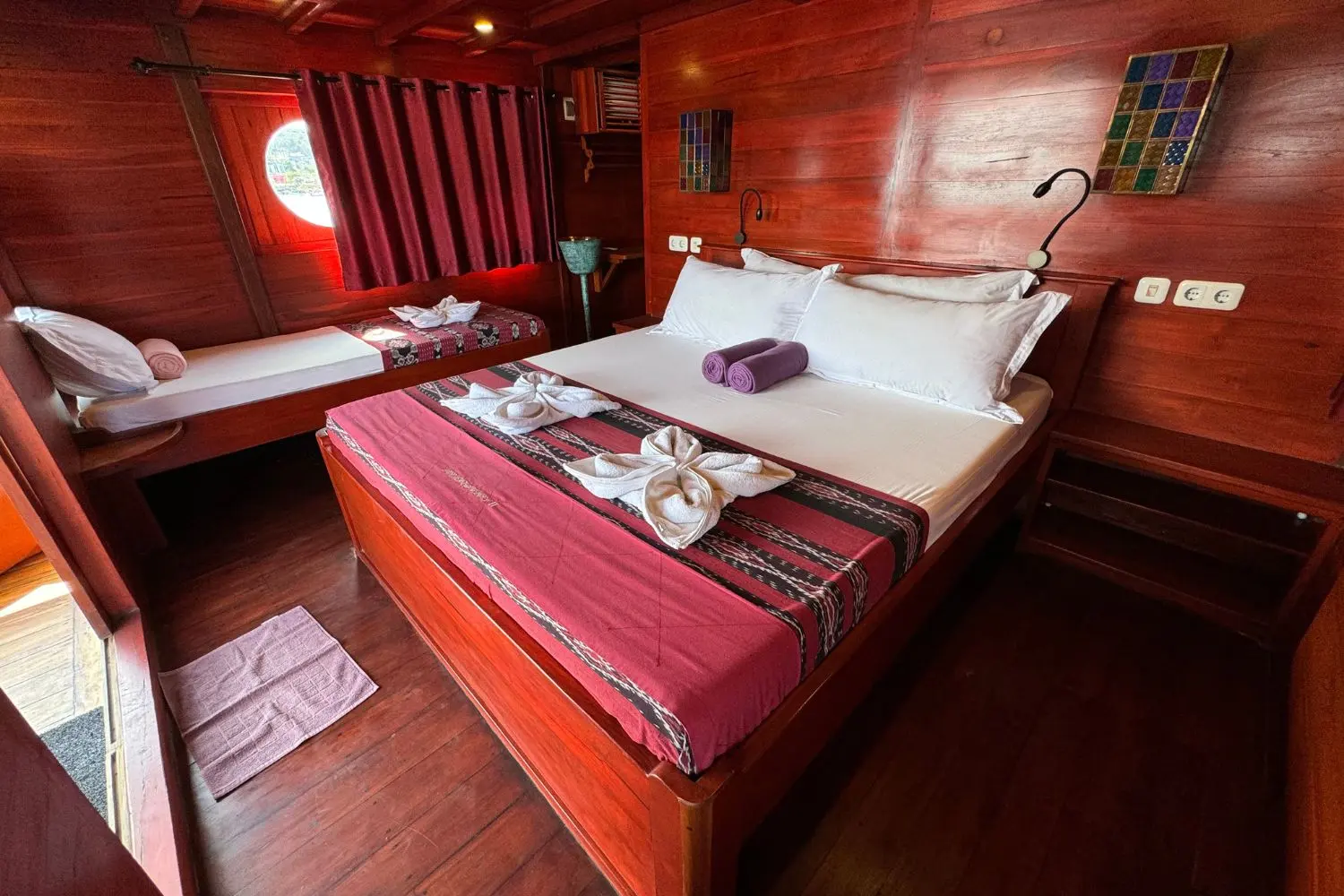 Radea, Kapal Luxury (foto 3)
