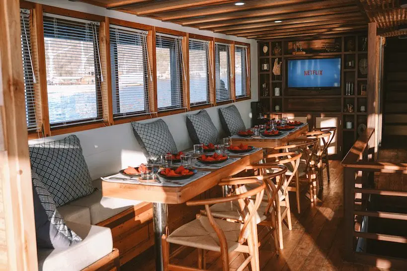 Elbark, Kapal Luxury (foto 3)