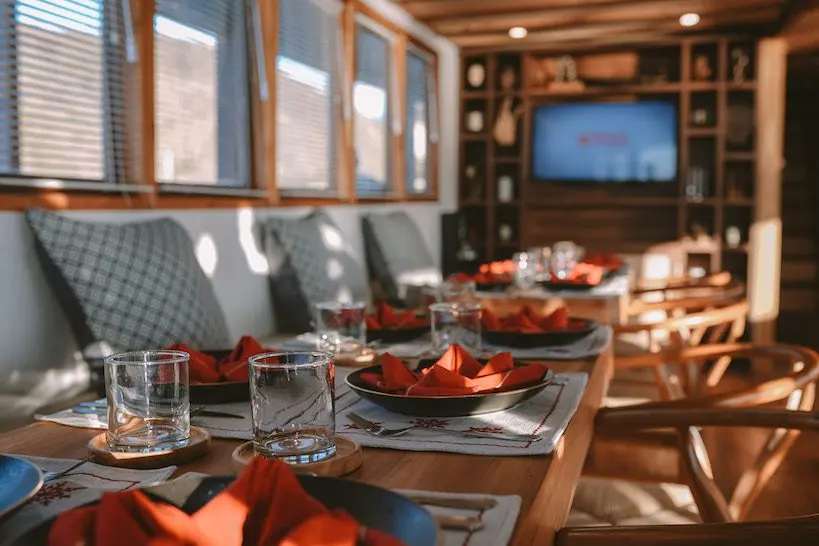 Elbark, Kapal Luxury (foto 4)