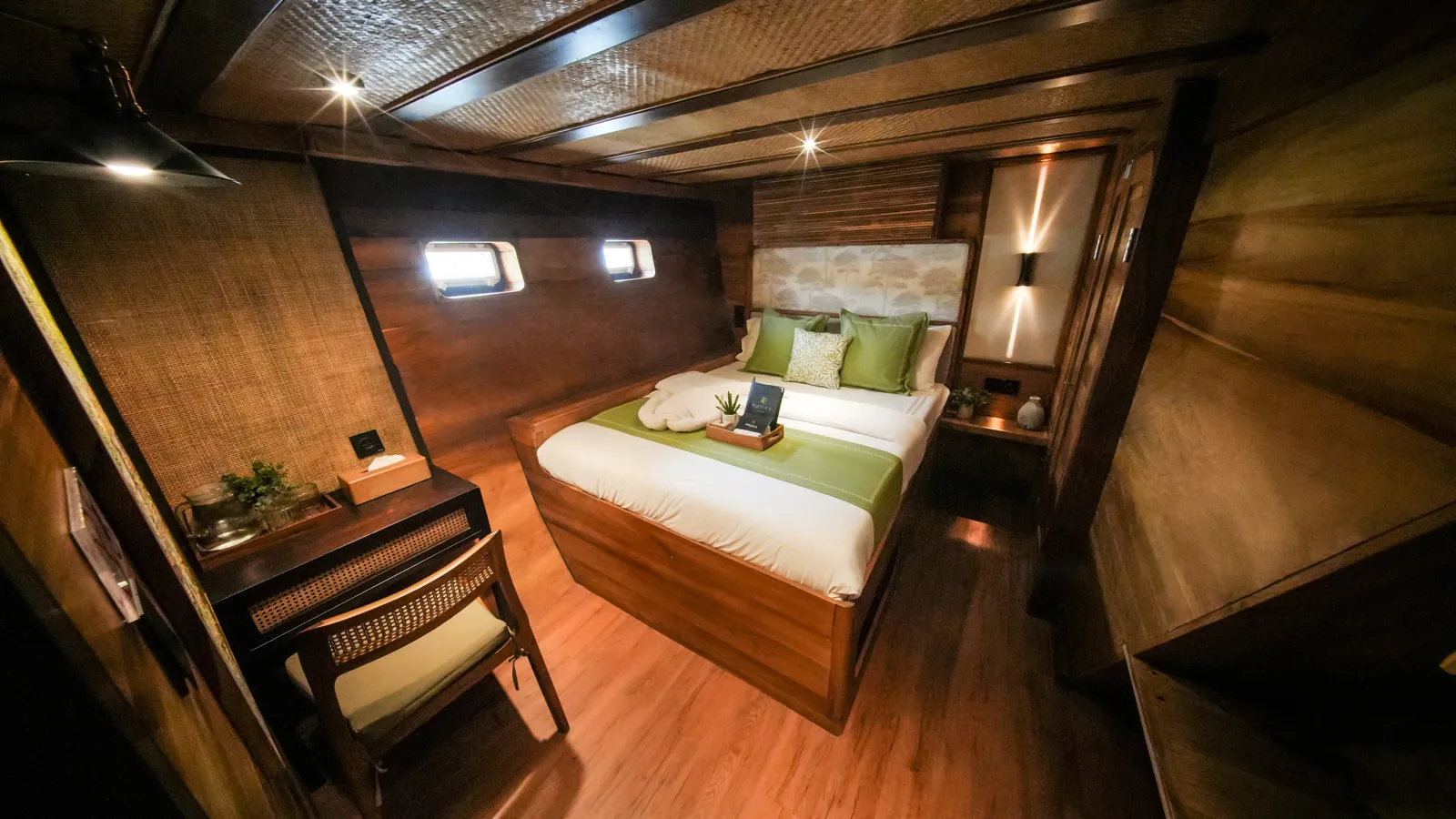 Private Cabin Angelica