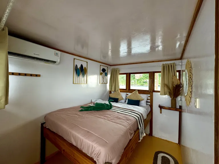 Private Cabin di kapal Arham Jaya II