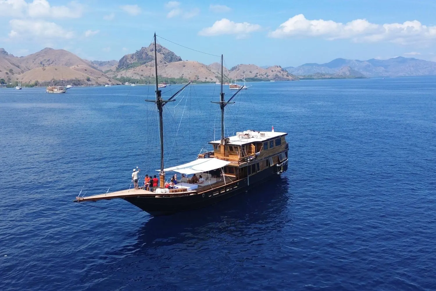 Blackbeard, Kapal Deluxe (foto 1)