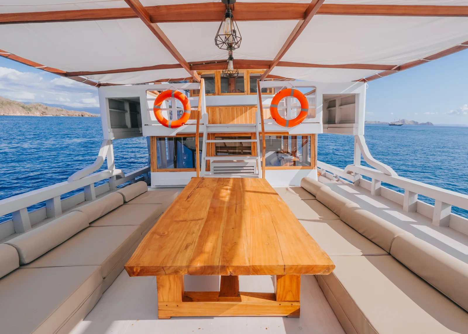 Bombana 02, Kapal Deluxe (foto 4)