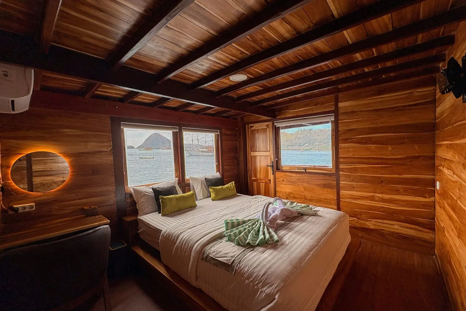 Sundari, Kapal Luxury (foto 5)