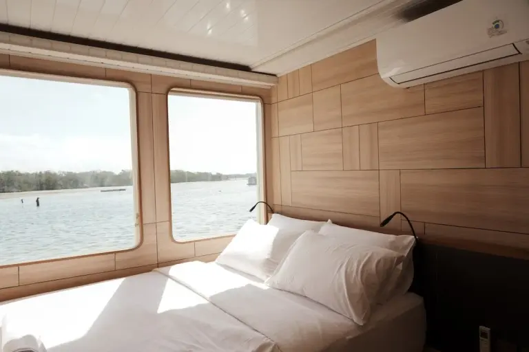 Kamar Lamalera, kamar mandi dalam, 2 tamu di Kapal Mosalaki