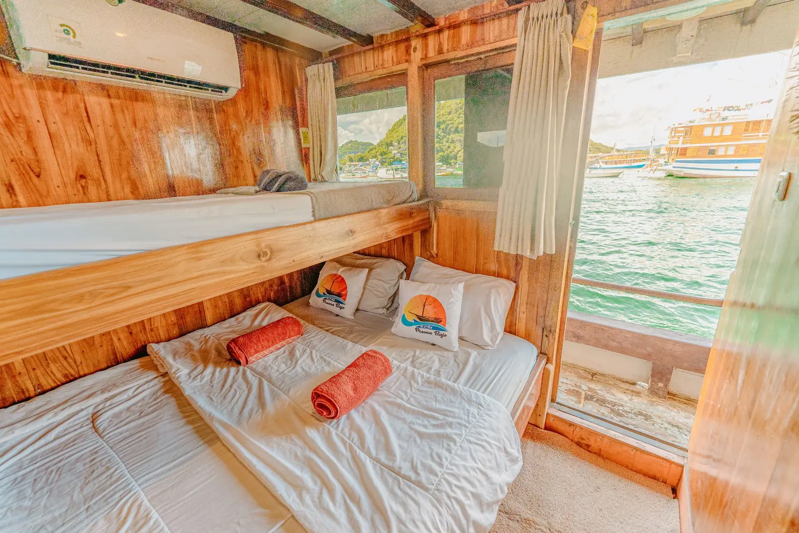 Pesona Bajo, Kapal Superior (foto 4)