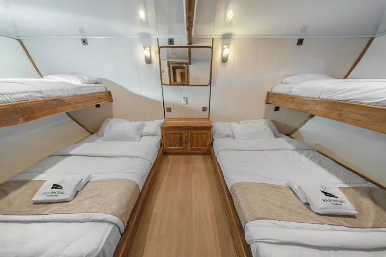 Sharing Cabin di kapal Raja Bintang 03