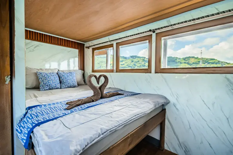 Kamar Master Cabin, kamar mandi dalam, 2 tamu di Kapal Ramadani Star
