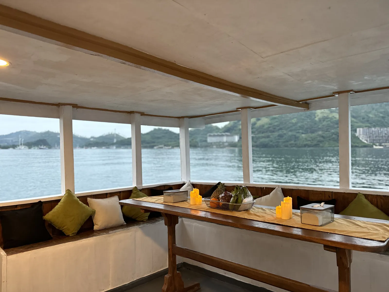 Lounge kapal Umami