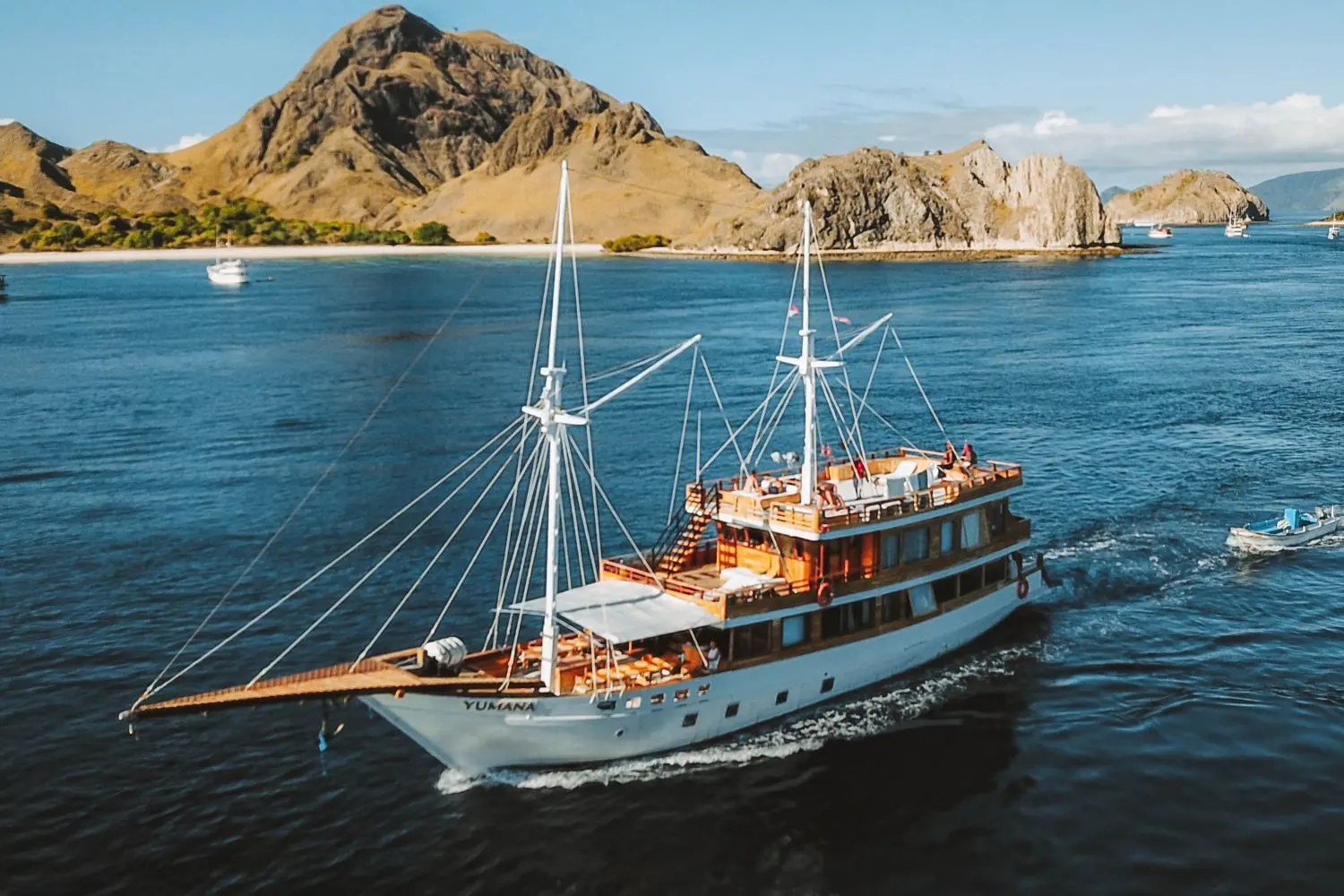 Yumana, Kapal Luxury (foto 1)